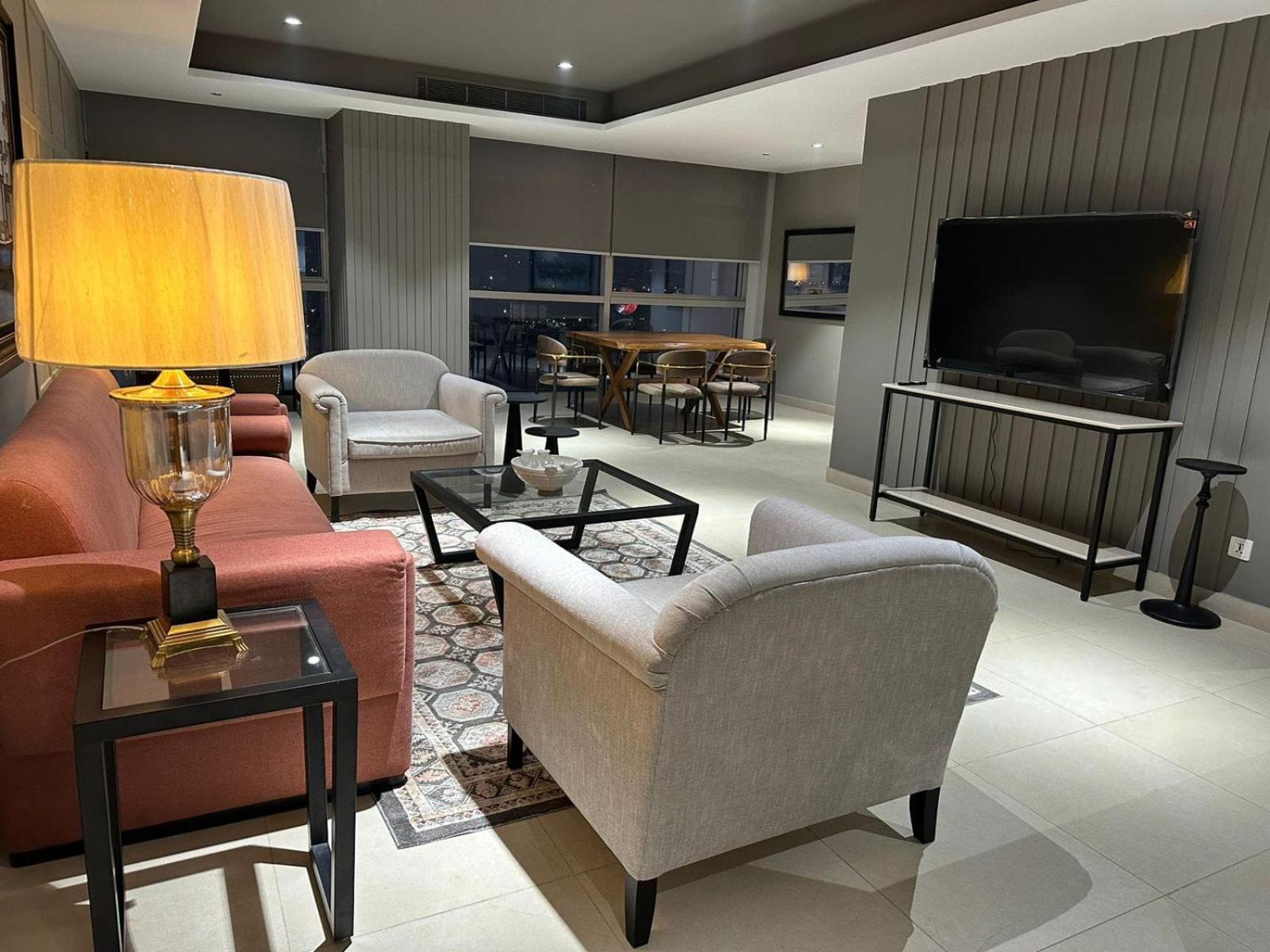 Aparthotel One Constitution Avenue By Goldfinch Islámábád Exteriér fotografie